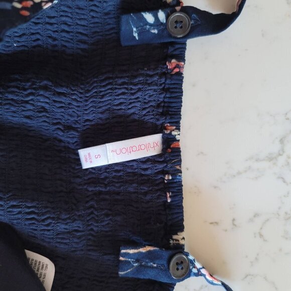 Xhilaration Crop Top - Picture 4 of 4